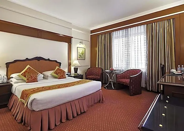 The Everest Hotel