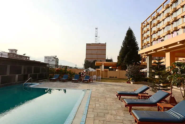 Hotel The Everest